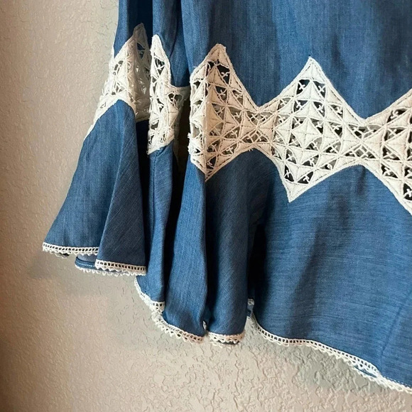 Jonathan Simkhai Blue Lace Inset Trumpet Sleeve Chambray Blouse Size XS - Picture 8 of 9